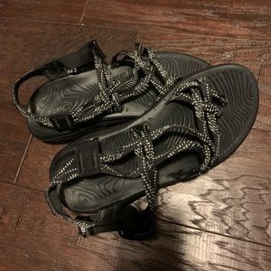 Chaco Women’s Zvolv X2 Athletic Sandal -Dash Black